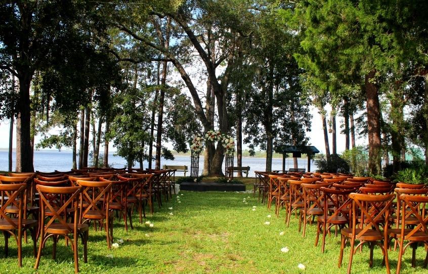 Outdoor Chairs and Altar for Wedding